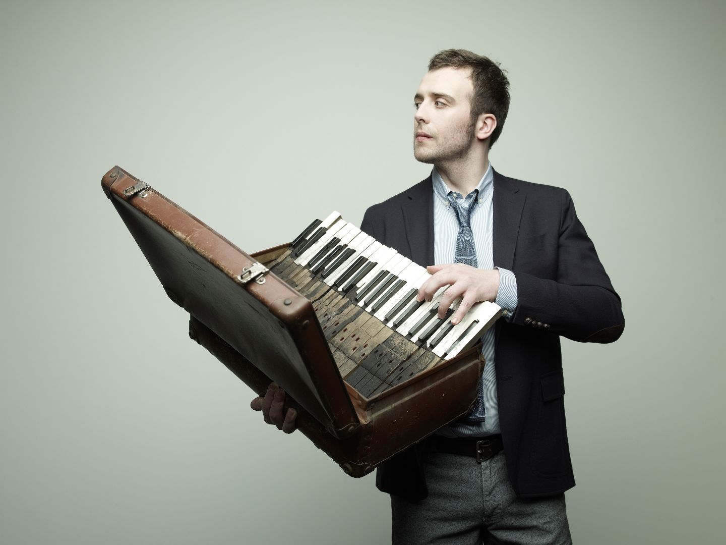 RAPHAEL GUALAZZI