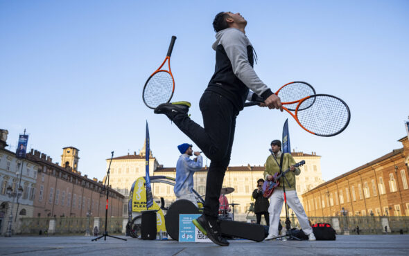 TURIN, ITALY - NOVEMBER 13: Street artists perform in the city centre during the Nitto ATP Finals 2024 on November 13, 2024 in Turin, Italy. (Photo by Giorgio Perottino/Getty Images for Citta Di Torino )